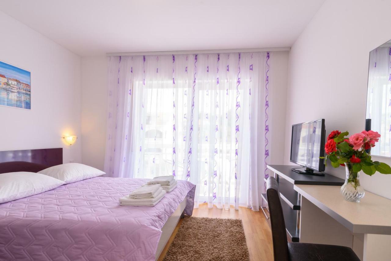 Apartments Mijo Трогир Экстерьер фото